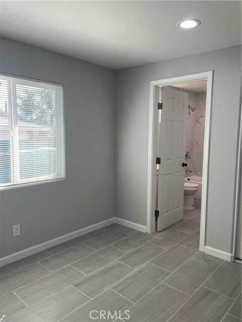 Building Photo - 922 N Cherry St