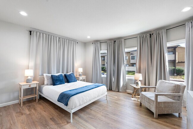 Building Photo - 1002 Adeline St