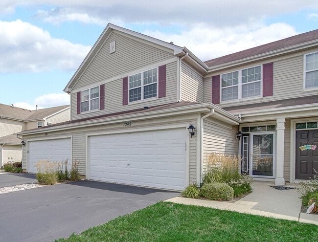 Building Photo - 1243 Waverly Dr
