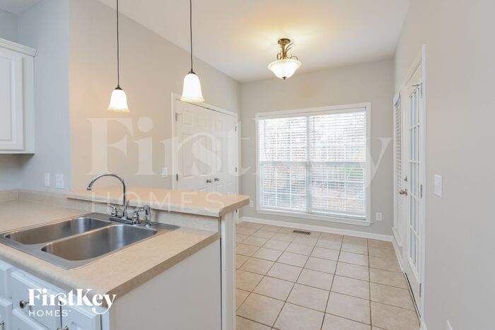 Building Photo - 205 Windstone Pkwy