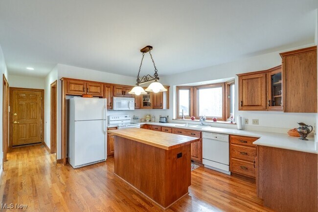 Building Photo - 4700 Barnsleigh Dr