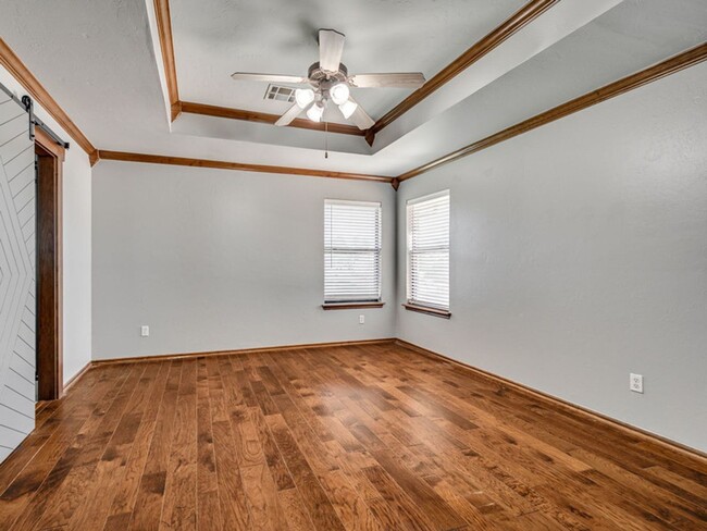 Building Photo - New In Moore Home Available now!