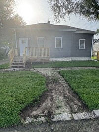 Building Photo - 3 bed 1 bath