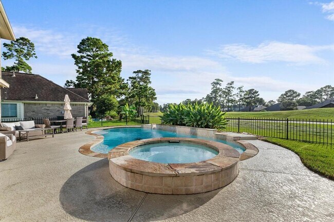 Building Photo - 8719 Silver Lure Dr