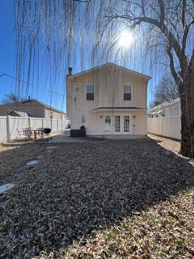 Building Photo - 10517 St Matthew Ln