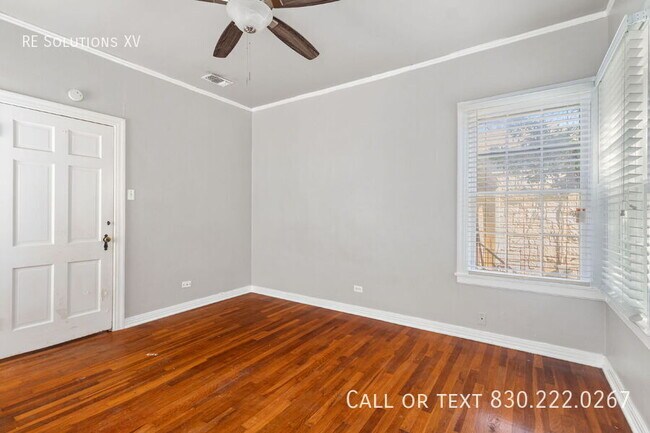 Building Photo - 336 E Lullwood Ave