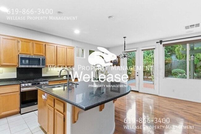 Building Photo - 5145 Seaglen Way