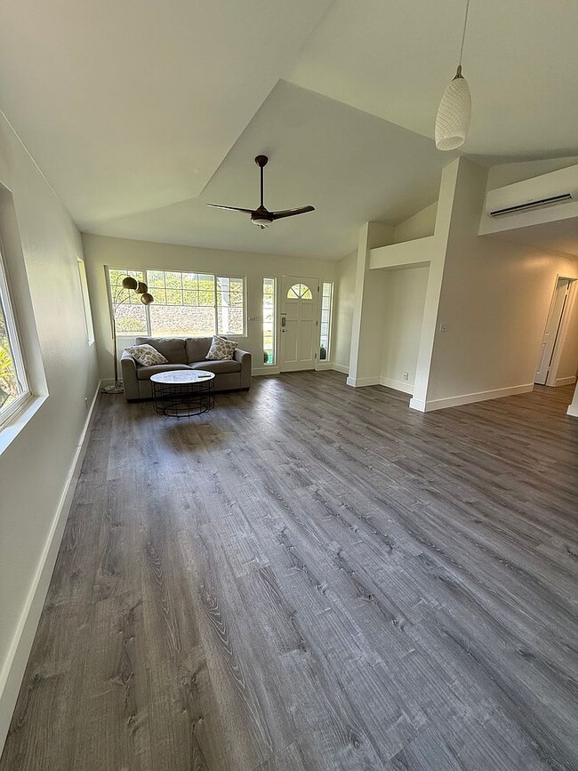 Building Photo - 100 N Laelua Pl