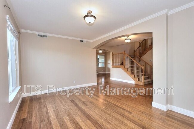 Building Photo - 2040 San Esteban Cir
