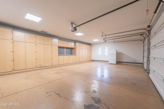 Building Photo - 3552 E Jaeger Cir