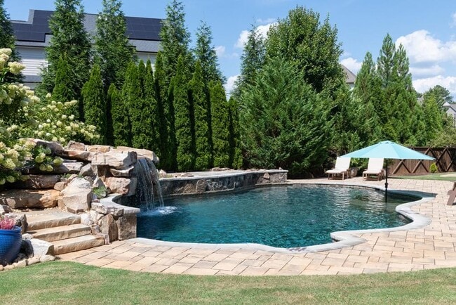 Building Photo - 4020 Manor Oak Cir