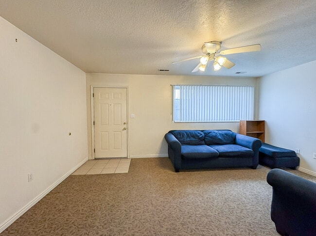 Building Photo - 391 E 700 N