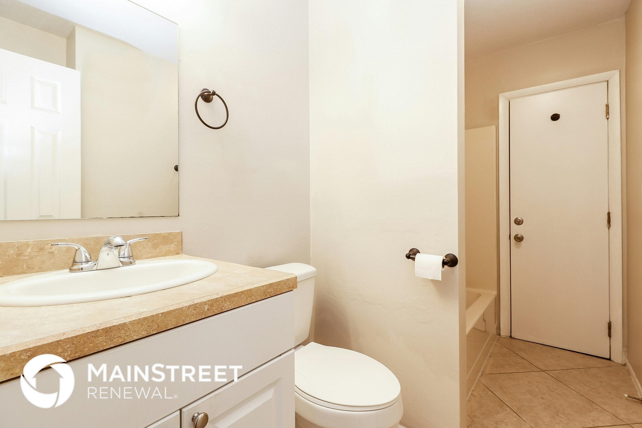 Building Photo - 721 NW Douglas Cir