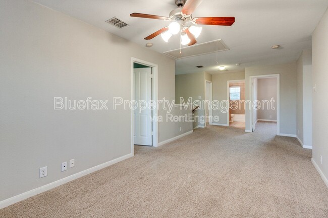 Building Photo - 12611 Perini Ranch