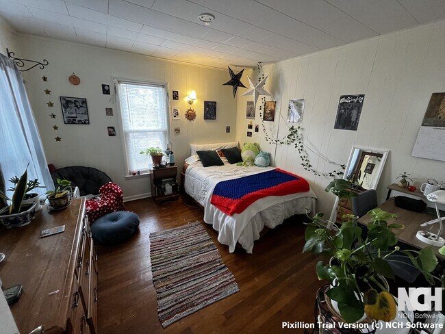 Building Photo - 1249 Vestal Ave