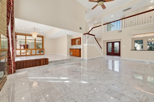 Building Photo - 1698 Creekside Dr