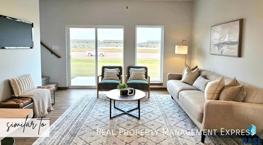 Building Photo - Modern & Spacious 3-Bedroom Townhome on Sioux Falls’ West Side