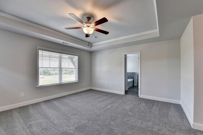 Building Photo - 7309 Yewtree Dr