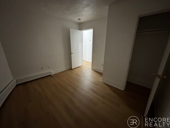 Building Photo - 675 Washington St