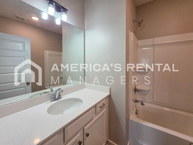 Building Photo - DEPOSIT PENDING!!! - Four Bedroom, Modern Home for Rent in Eastaboga - Available NOW!