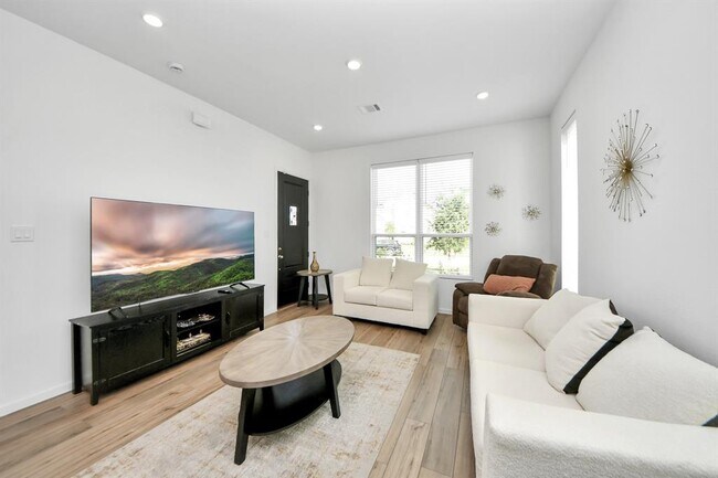 Building Photo - 4507 Starling Hvn Ln