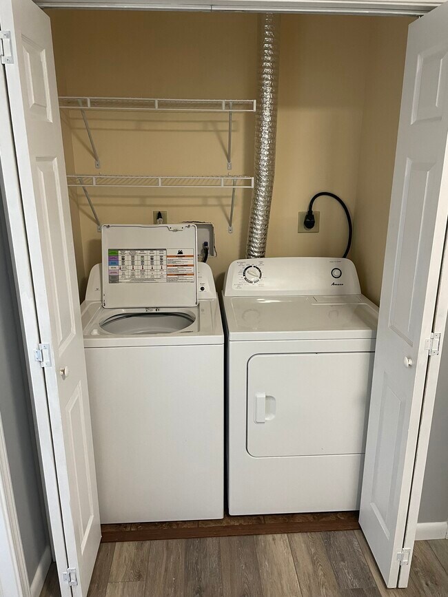 Building Photo - 131 Birdseye View Drive