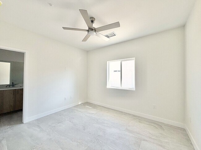 Building Photo - 68162-68162 Modalo Rd