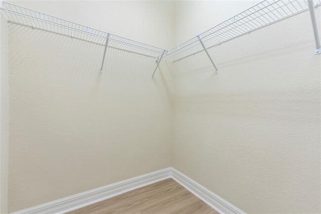 Building Photo - 4828 Chantilly Rd