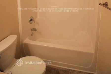 Building Photo - 1630 Boxcar Pl NE