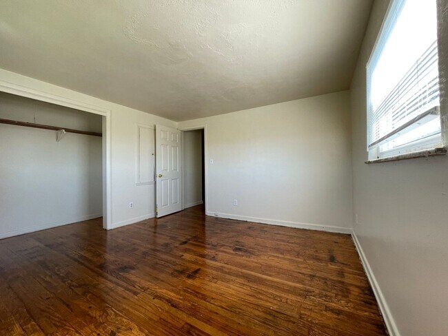 Building Photo - 4105 Sullivant Ave