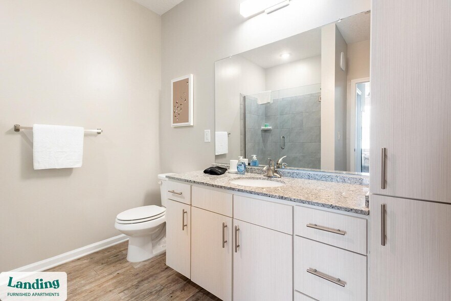 Building Photo - 2300 Tapestry Park Dr