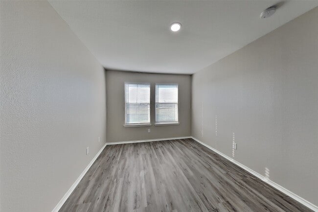 Building Photo - 20911 Hazy Bluff Ct