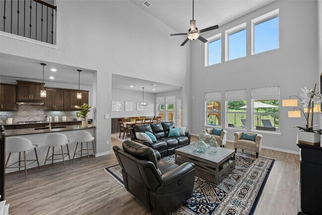 Building Photo - 12900 Mission River Dr
