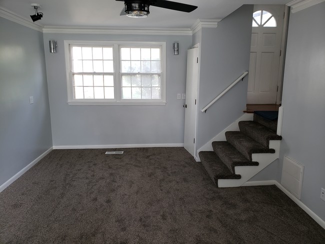 Building Photo - 6452 Washington Ave