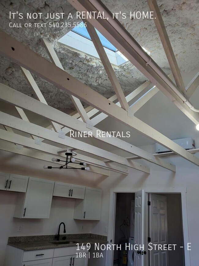 Building Photo - 149 N High St