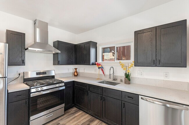 Building Photo - 2522 Gleason Ave