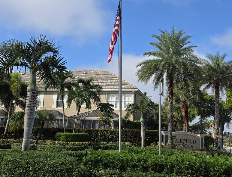 Building Photo - 5305 Buckhead Cir