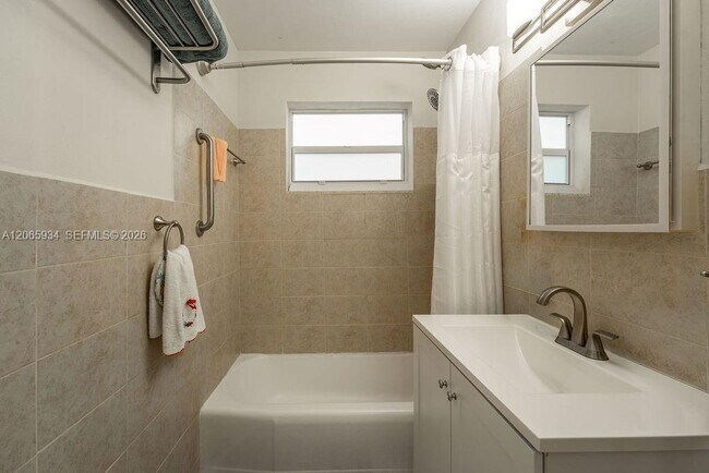Building Photo - 1600 N 68th Ave