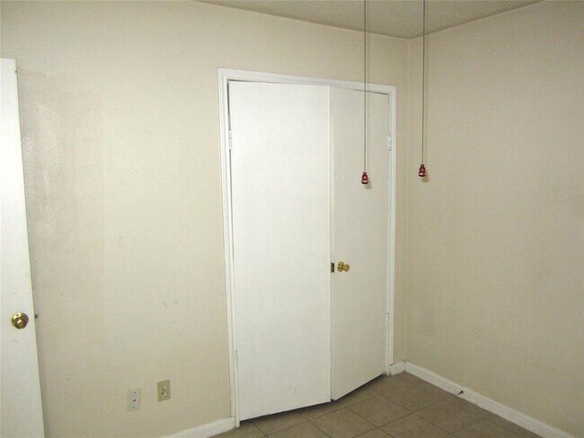 Building Photo - 17907 Fieldglen Dr