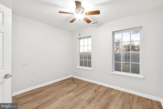 Building Photo - 1931 N Uber St