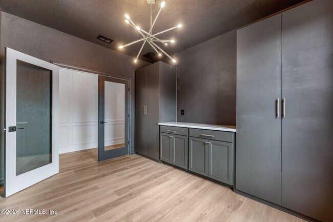 Building Photo - 12452 Royal Red Wy