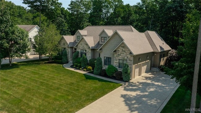 Building Photo - 9743 Cobblestone Dr