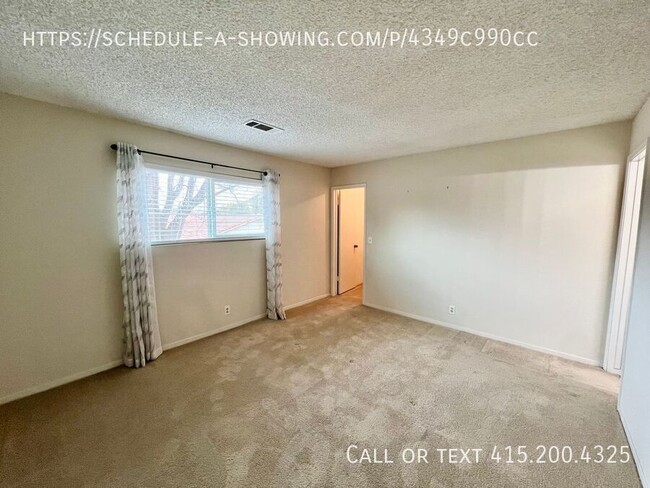 Building Photo - Beautiful 2 Bedroom 1 Bathroom Close to Fr...