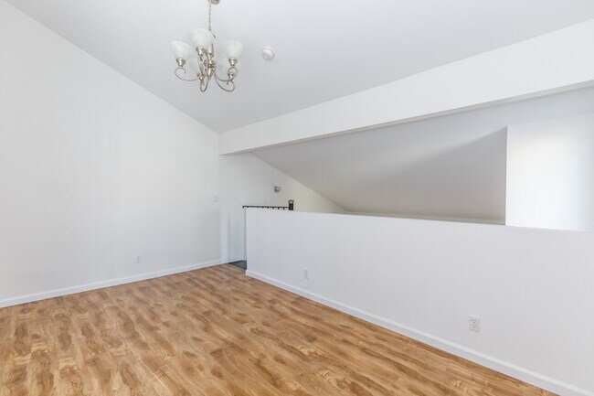 Building Photo - 1738 S Bentley Ave