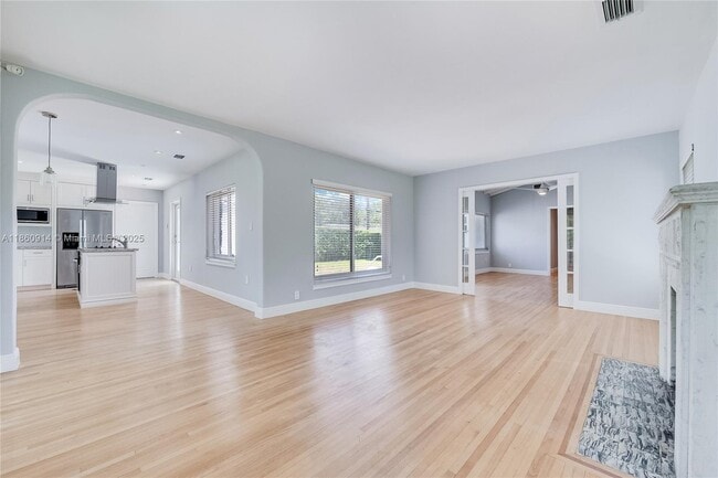 Building Photo - 4731 Alhambra Cir