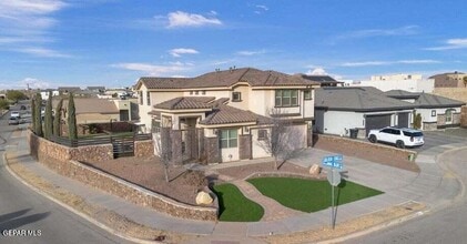 Building Photo - 841 Golden Edge Ct