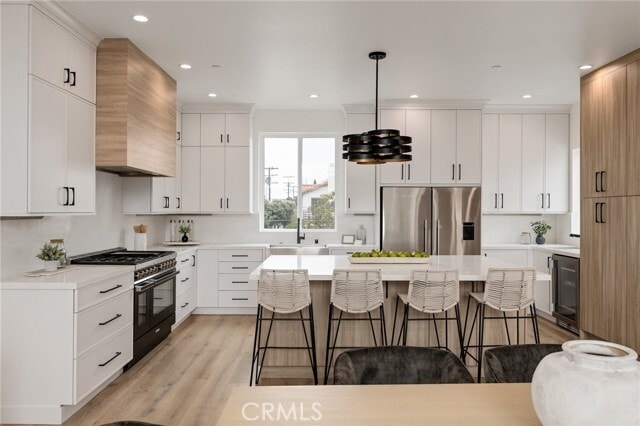 Building Photo - 201 S Juanita Ave