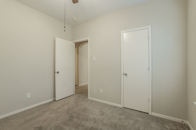 Building Photo - 21735 Grassy Hill Ln