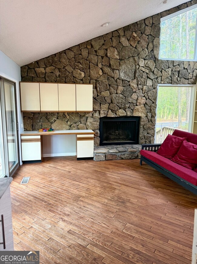 Building Photo - 507 Bridlepath Ln