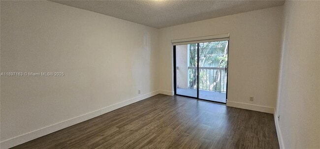 Building Photo - 8100 Geneva Ct